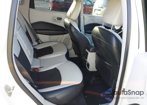 2019 Jeep Compass Sun And Wheel Fwd из США, поврежденный, VIN 3C4NJCBB3KT636677